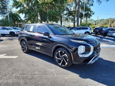 Photo of a 2022 Mitsubishi Outlander AWD SE 4DR SUV for sale