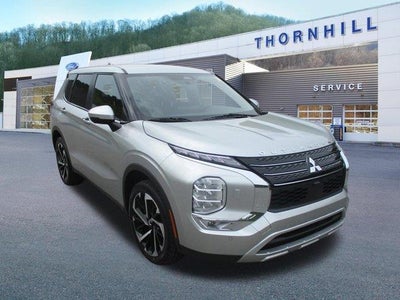Photo of a 2023 Mitsubishi Outlander AWD SE 4DR SUV for sale