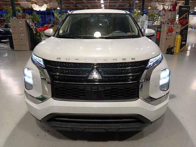 2024 Mitsubishi Outlander - $24,010