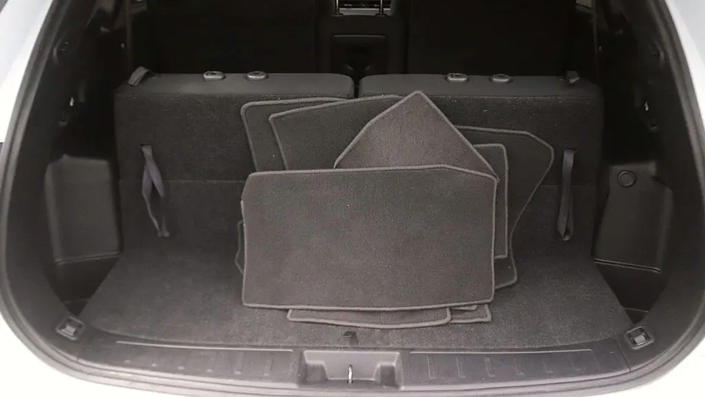2025 Mitsubishi Outlander ES