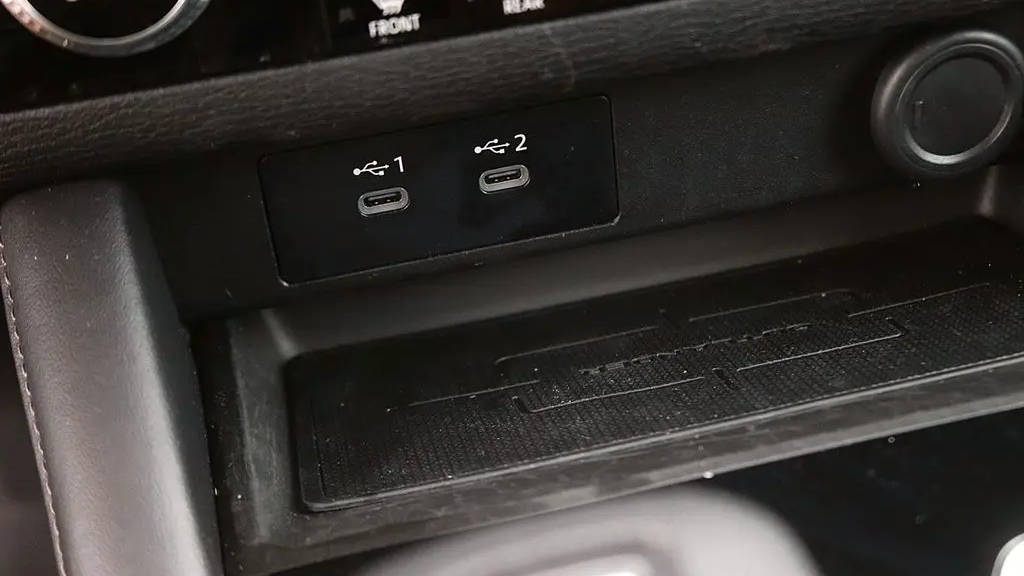 2025 Mitsubishi Outlander ES