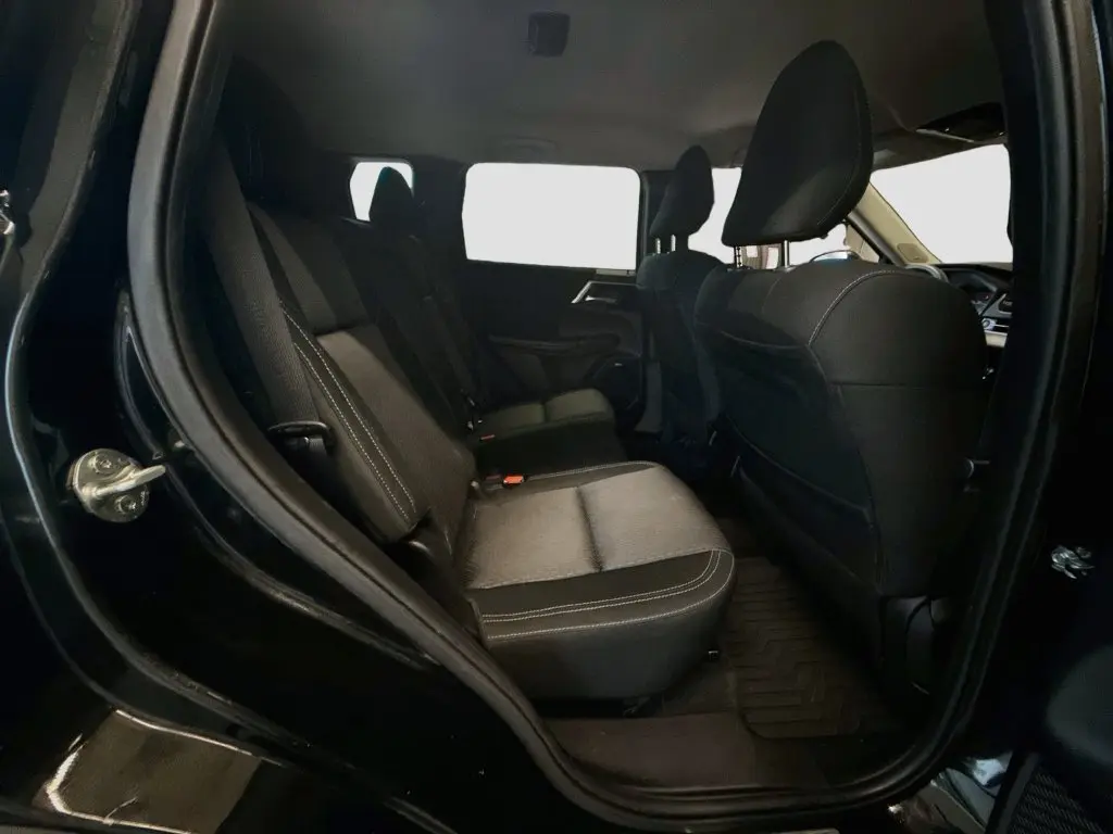 2025 Mitsubishi Outlander - $23,549
