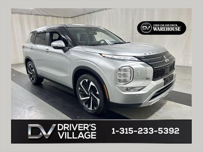 Photo of a 2023 Mitsubishi Outlander AWD SE 4DR SUV for sale