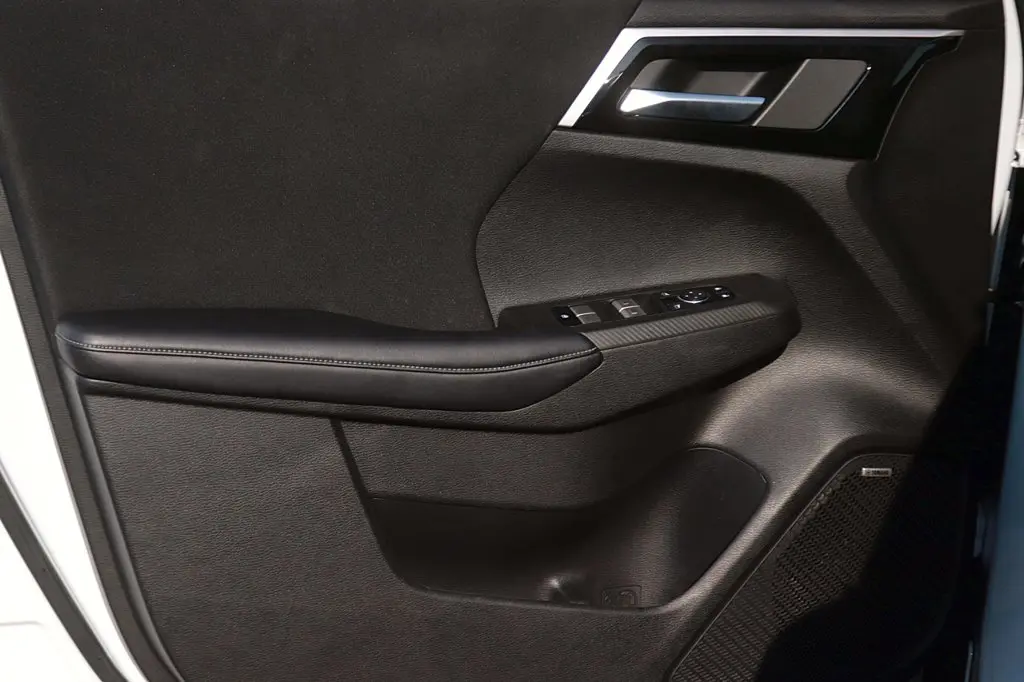 2025 Mitsubishi Outlander - $26,494