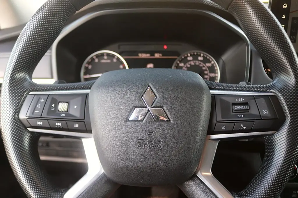 2025 Mitsubishi Outlander - $26,494