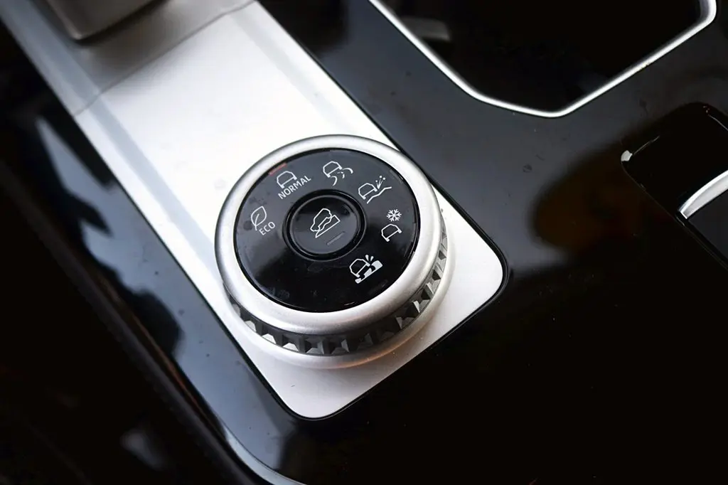 2025 Mitsubishi Outlander - $26,494