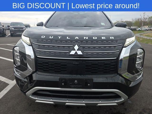 2022 Mitsubishi Outlander - $19,221