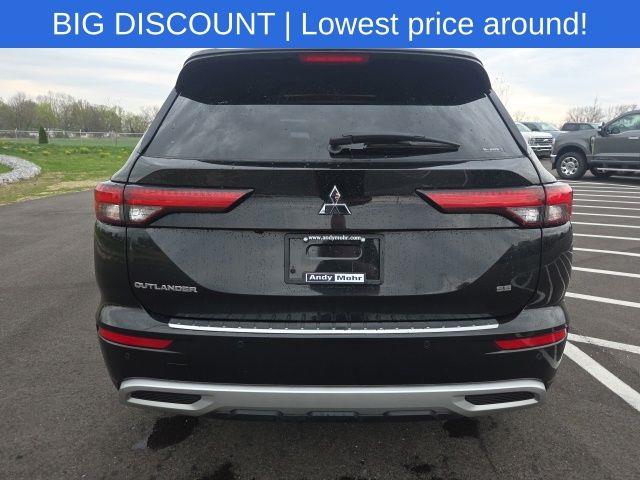 2022 Mitsubishi Outlander - $19,221