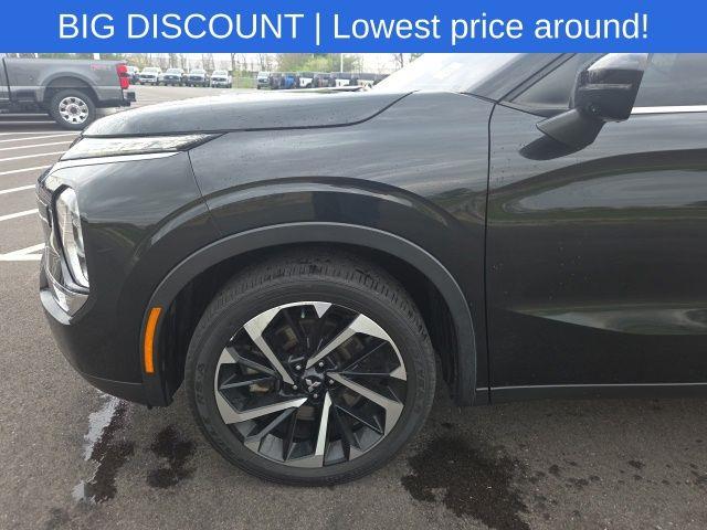 2022 Mitsubishi Outlander - $19,221