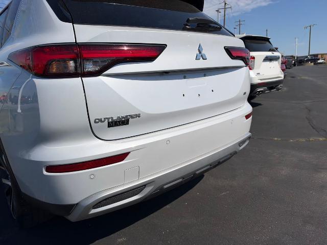 2023 Mitsubishi Outlander - $20,300