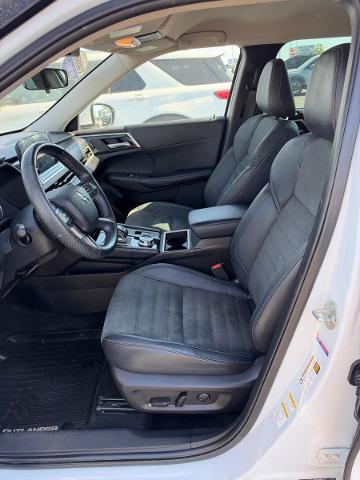 2023 Mitsubishi Outlander - $20,300