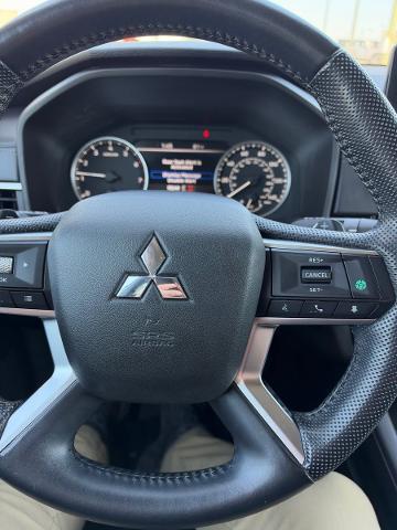 2023 Mitsubishi Outlander - $20,300