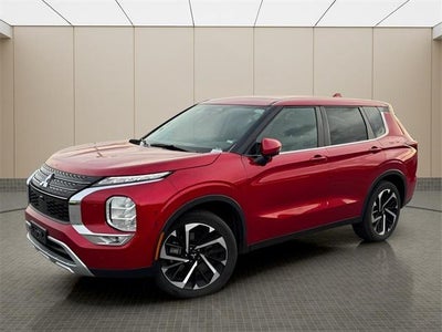Photo of a 2023 Mitsubishi Outlander AWD SE 4DR SUV for sale