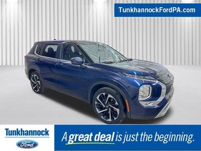Photo of a 2023 Mitsubishi Outlander AWD SE 4DR SUV for sale