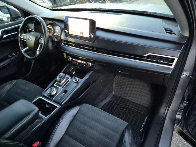 2022 Mitsubishi Outlander - $17,994