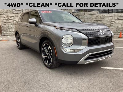 Photo of a 2022 Mitsubishi Outlander AWD SE 4DR SUV for sale