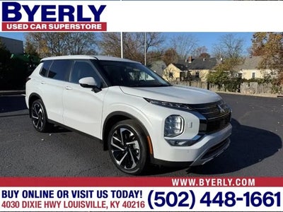 Photo of a 2023 Mitsubishi Outlander AWD SE 4DR SUV for sale