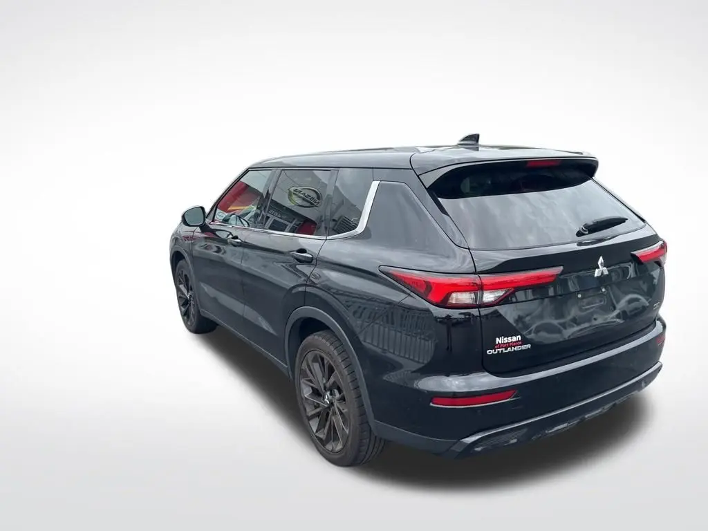 2023 Mitsubishi Outlander - $22,115