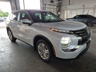 2024 Mitsubishi Outlander AWD ES 4DR SUV