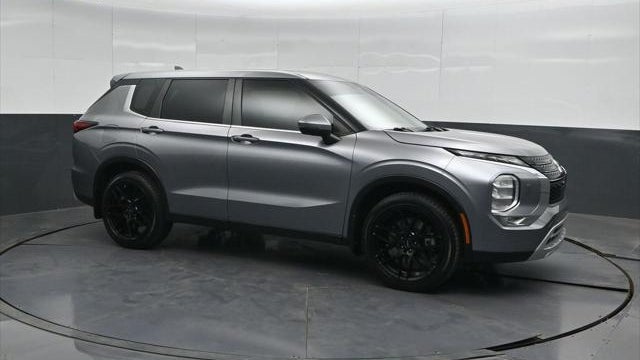 Preowned 2022 Mitsubishi Outlander SE for Sale