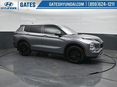Photo of a 2022 Mitsubishi Outlander AWD SE 4DR SUV for sale