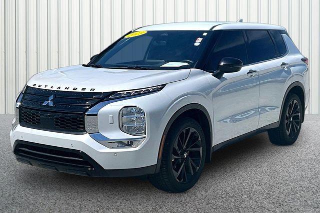 2023 Mitsubishi Outlander - $23,532