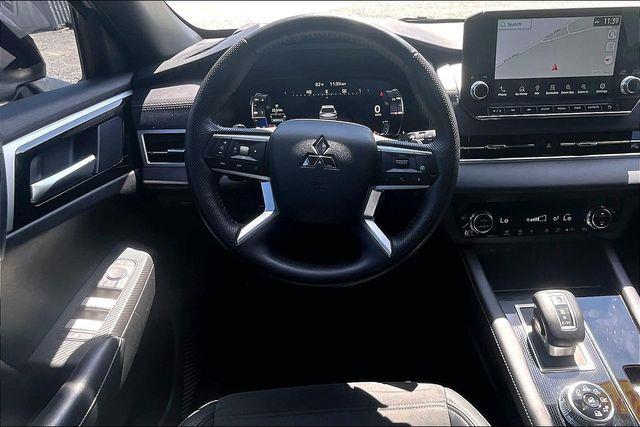 2023 Mitsubishi Outlander - $23,532