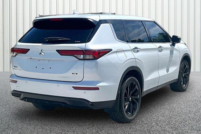 2023 Mitsubishi Outlander - $23,532