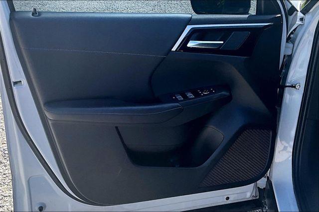 2023 Mitsubishi Outlander - $23,532