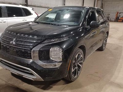 Photo of a 2022 Mitsubishi Outlander AWD SE 4DR SUV for sale