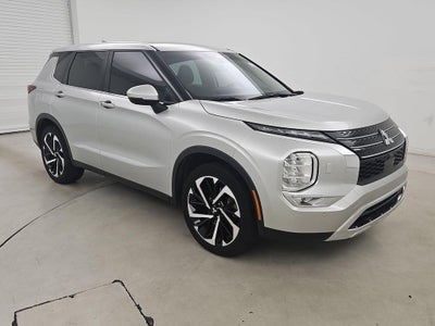 Photo of a 2022 Mitsubishi Outlander AWD SE 4DR SUV for sale