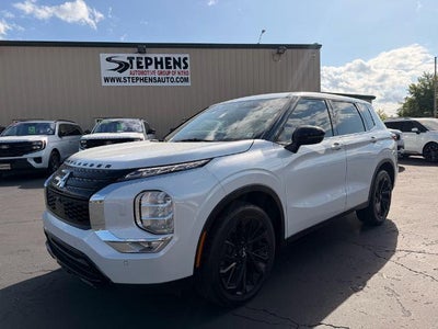 Photo of a 2023 Mitsubishi Outlander AWD SE 4DR SUV for sale
