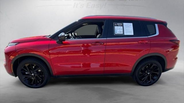 2023 Mitsubishi Outlander SE