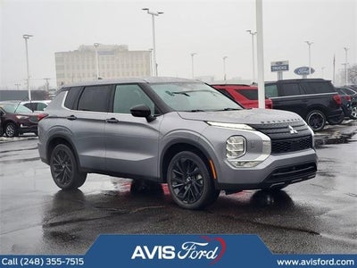 2023 Mitsubishi Outlander AWD SE 4DR SUV
