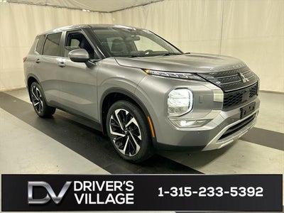 Photo of a 2023 Mitsubishi Outlander AWD SE 4DR SUV for sale