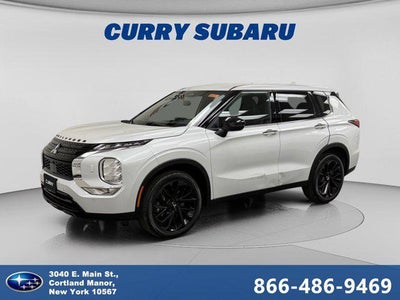 Photo of a 2023 Mitsubishi Outlander AWD SE 4DR SUV for sale