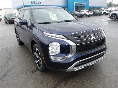 Photo of a 2023 Mitsubishi Outlander AWD SE 4DR SUV for sale