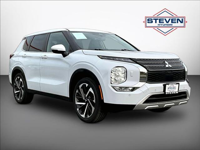 2023 Mitsubishi Outlander - $18,699
