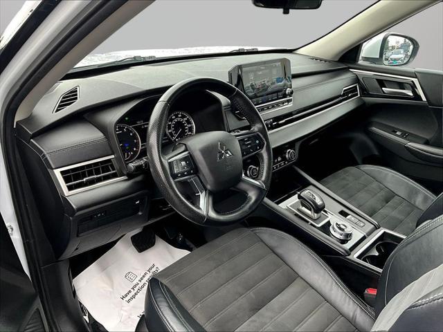 2023 Mitsubishi Outlander - $18,699