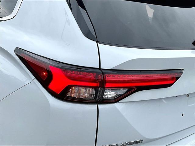 2023 Mitsubishi Outlander - $18,699
