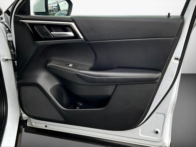 2023 Mitsubishi Outlander - $18,699