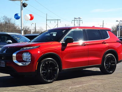2023 Mitsubishi Outlander AWD SE 4DR SUV