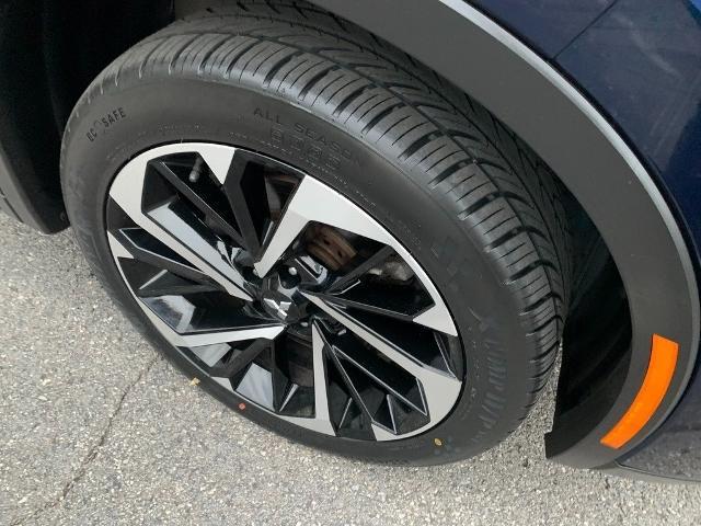 2022 Mitsubishi Outlander - $20,899