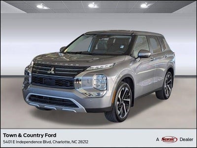 Photo of a 2023 Mitsubishi Outlander AWD SE 4DR SUV for sale