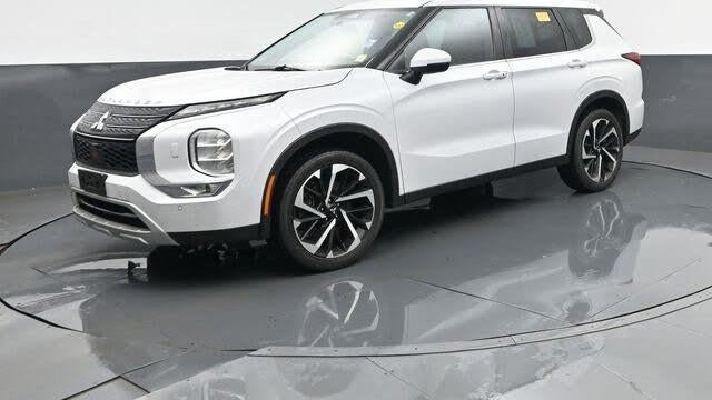 Preowned 2023 Mitsubishi Outlander SE for Sale