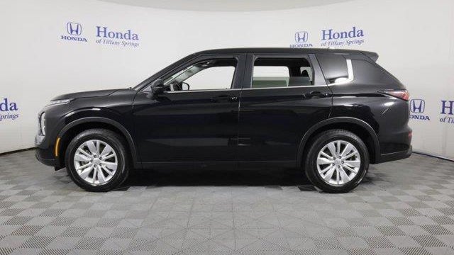 2025 Mitsubishi Outlander ES