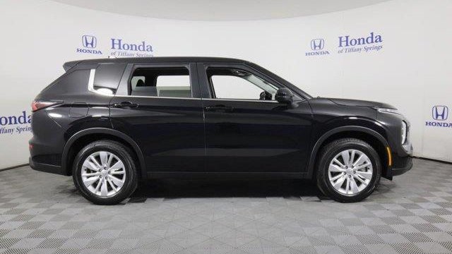 2025 Mitsubishi Outlander ES