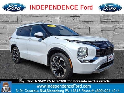 Photo of a 2022 Mitsubishi Outlander AWD SEL Special Edition 4DR SUV for sale