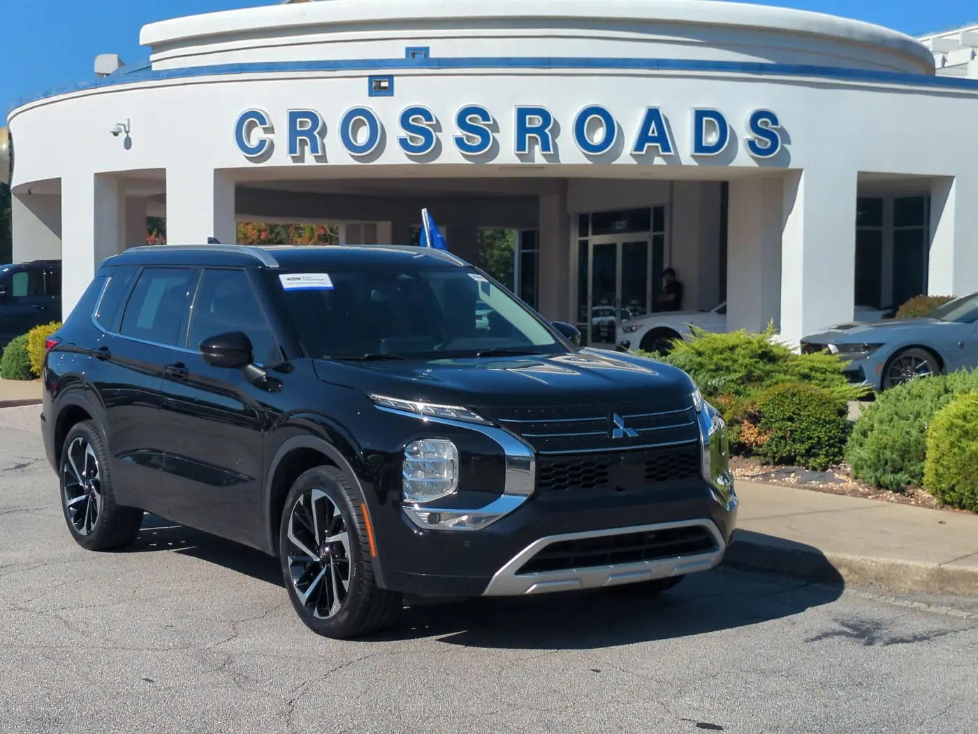 2022 Mitsubishi Outlander - $16,495