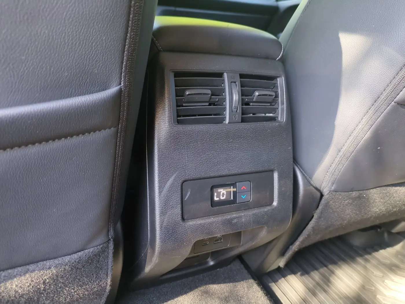 2022 Mitsubishi Outlander - $16,495